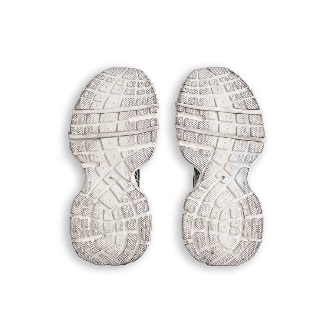 Women’s 3xl Sneaker in White/black - Image 7